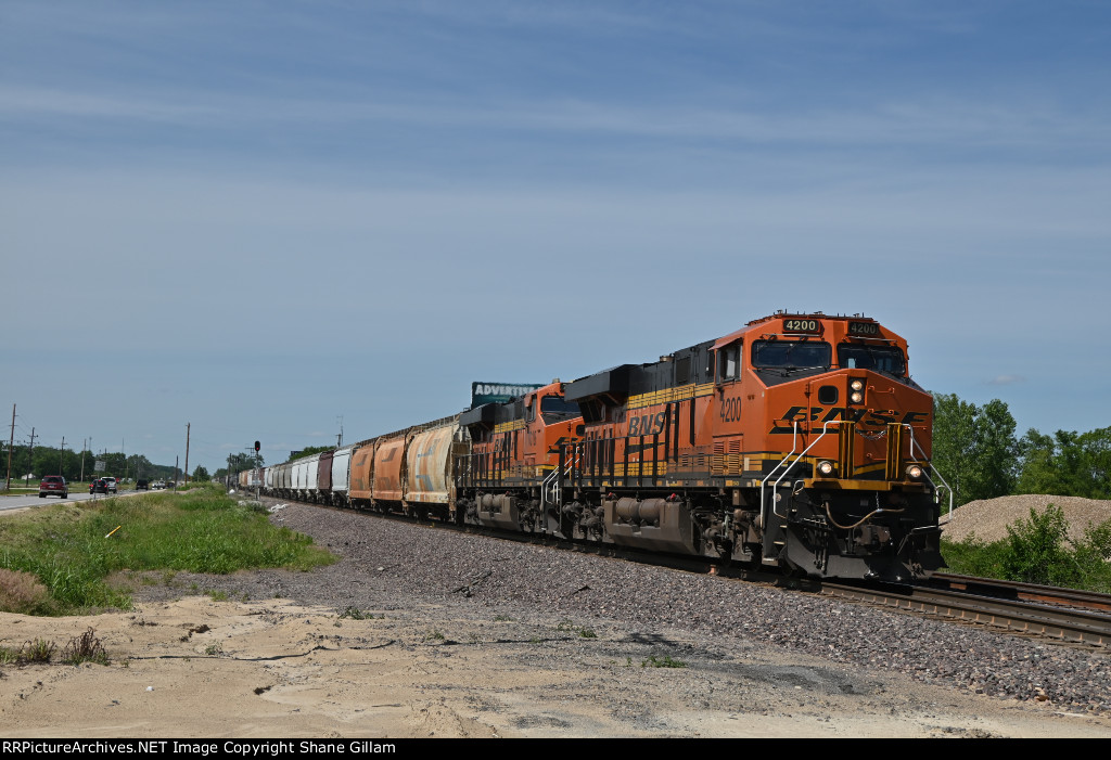 BNSF 4200